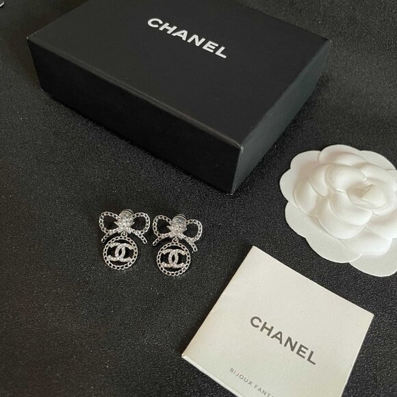Chanel earrings - Picture 3 of 5